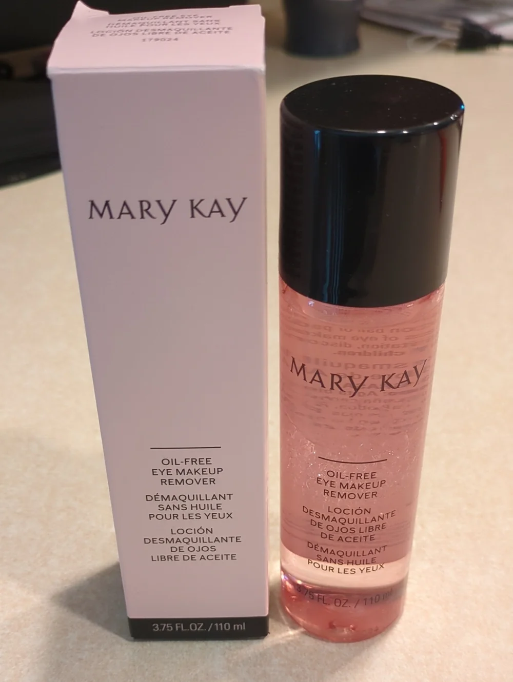 Mary Kay Oil-Free Eye Makeup Remover — Light Pink with Black Cap